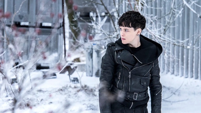 Lisbeth Salander in the snow in "The Girl in the Spider's Web" (2018)