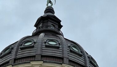 KS School Cellphone Ban Under Consideration - KSAL News