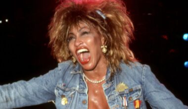 Which Hit Single Should Have Won Song of the Year at the 1985 Grammy Awards?