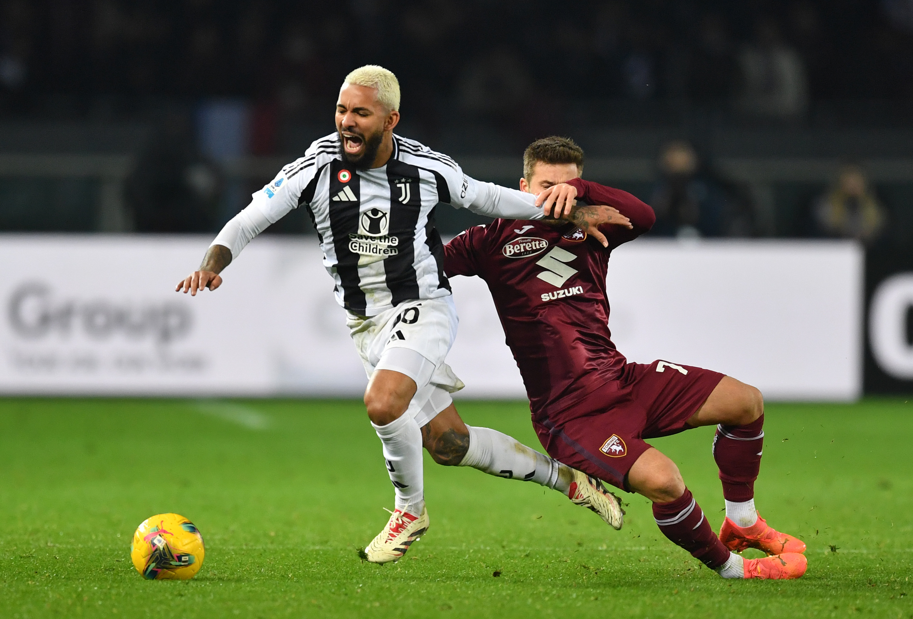 Douglas Luiz against Torino