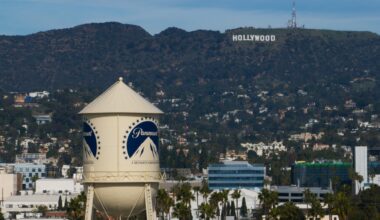 Warner Bros rejects Paramount takeover again and tells shareholders to stick with Netflix bid