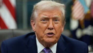 Republicans and Democrats try to contain Trump's Greenland aggression