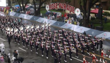 First rainy Rose Parade in decades kicks off in Pasadena