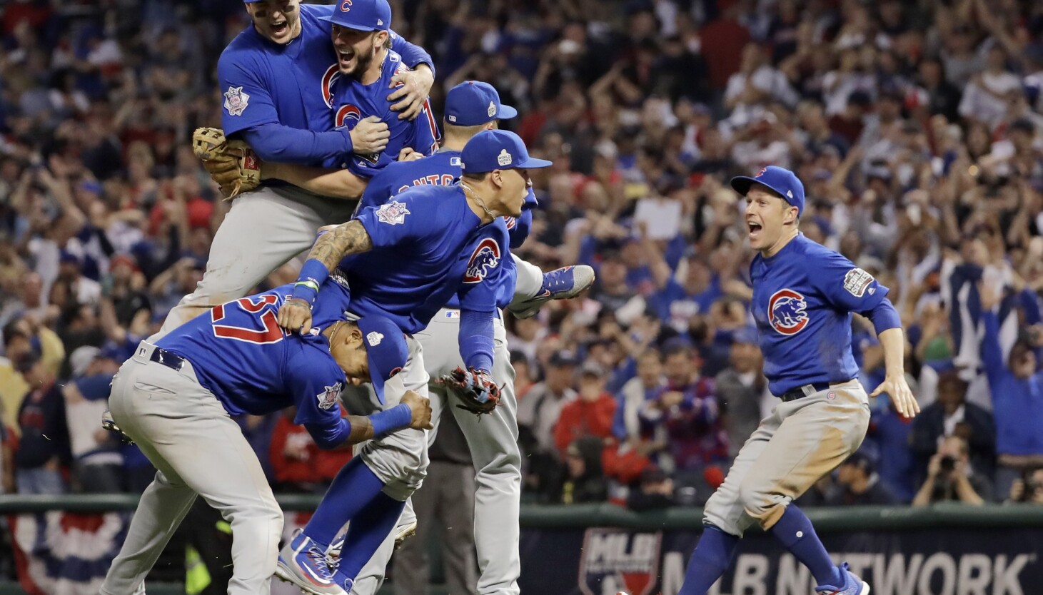 World Series reunion at Cubs Convention celebrates 2016, ignites 'itch' for 2026
