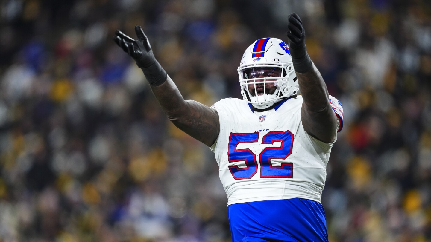 Bills place DT Jordan Phillips on IR, sign QB Shane Buechele to practice squad