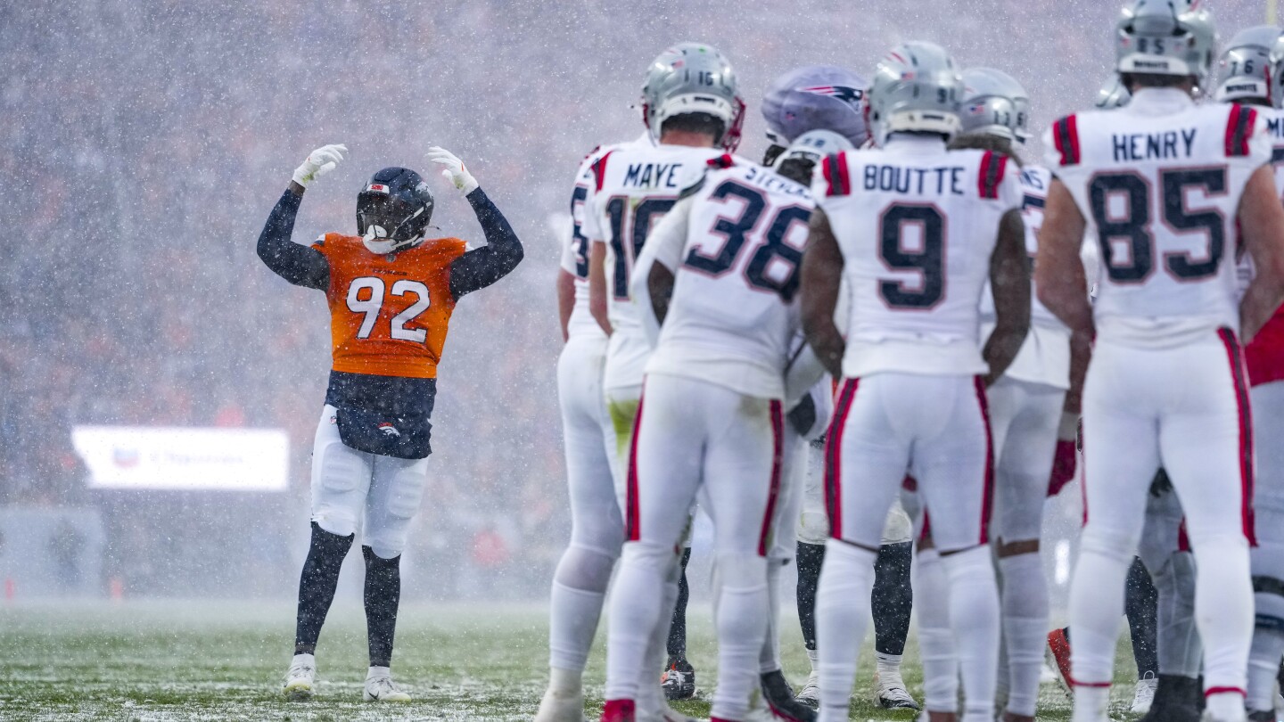 Broncos plan new stadium with retractable roof, would have closed it in snow vs. Patriots