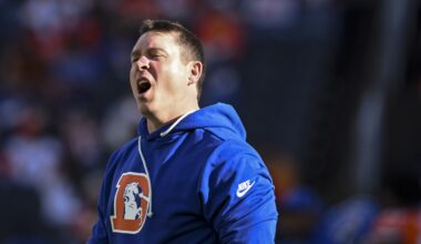 Report: Broncos assistant Jim Leonhard a leading candidate for Bills' DC job