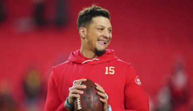 Patrick Mahomes targeting Week 1 return with "no restrictions"