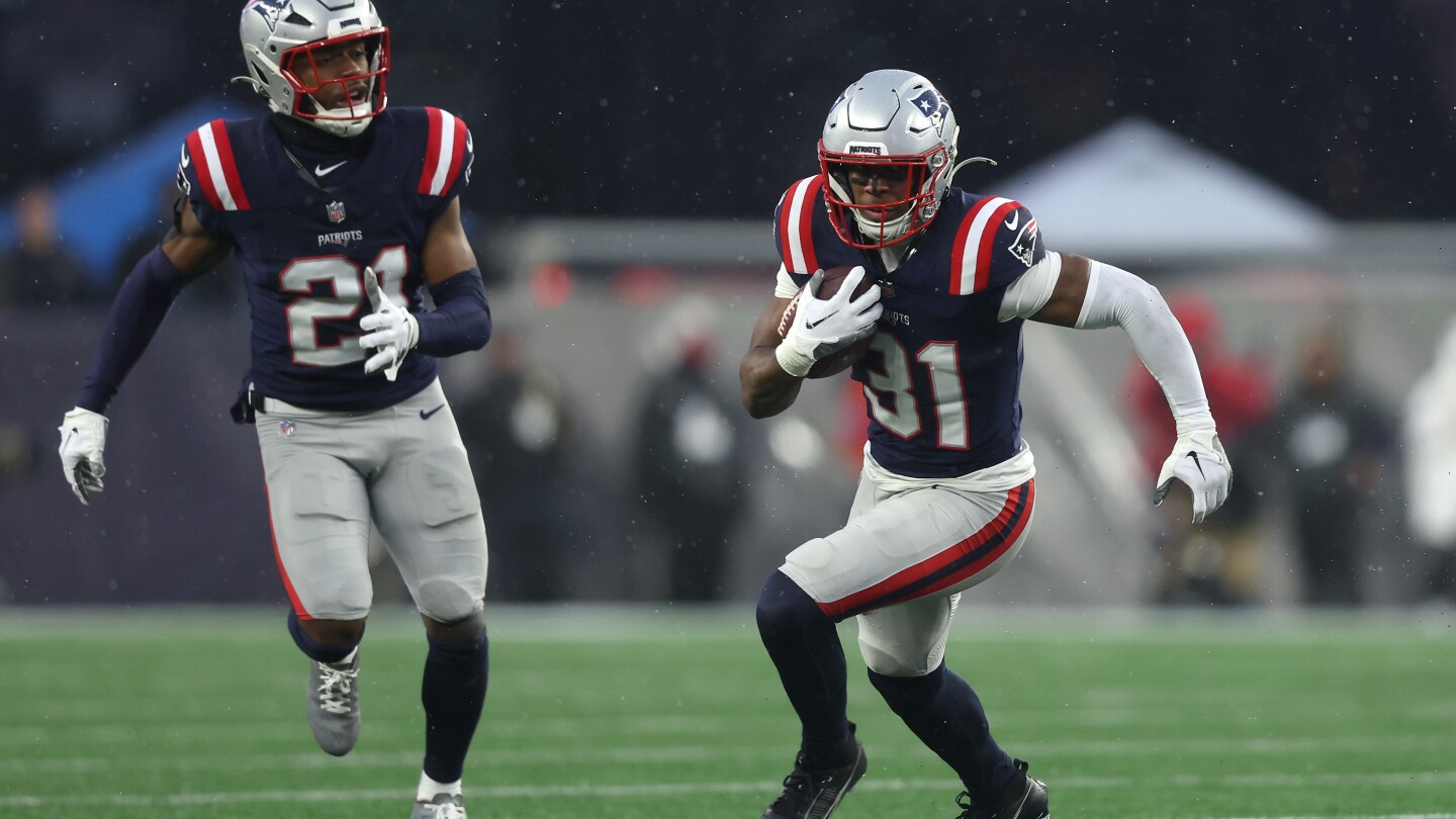 Patriots get four interceptions off C.J. Stroud, lead 21-10 at halftime