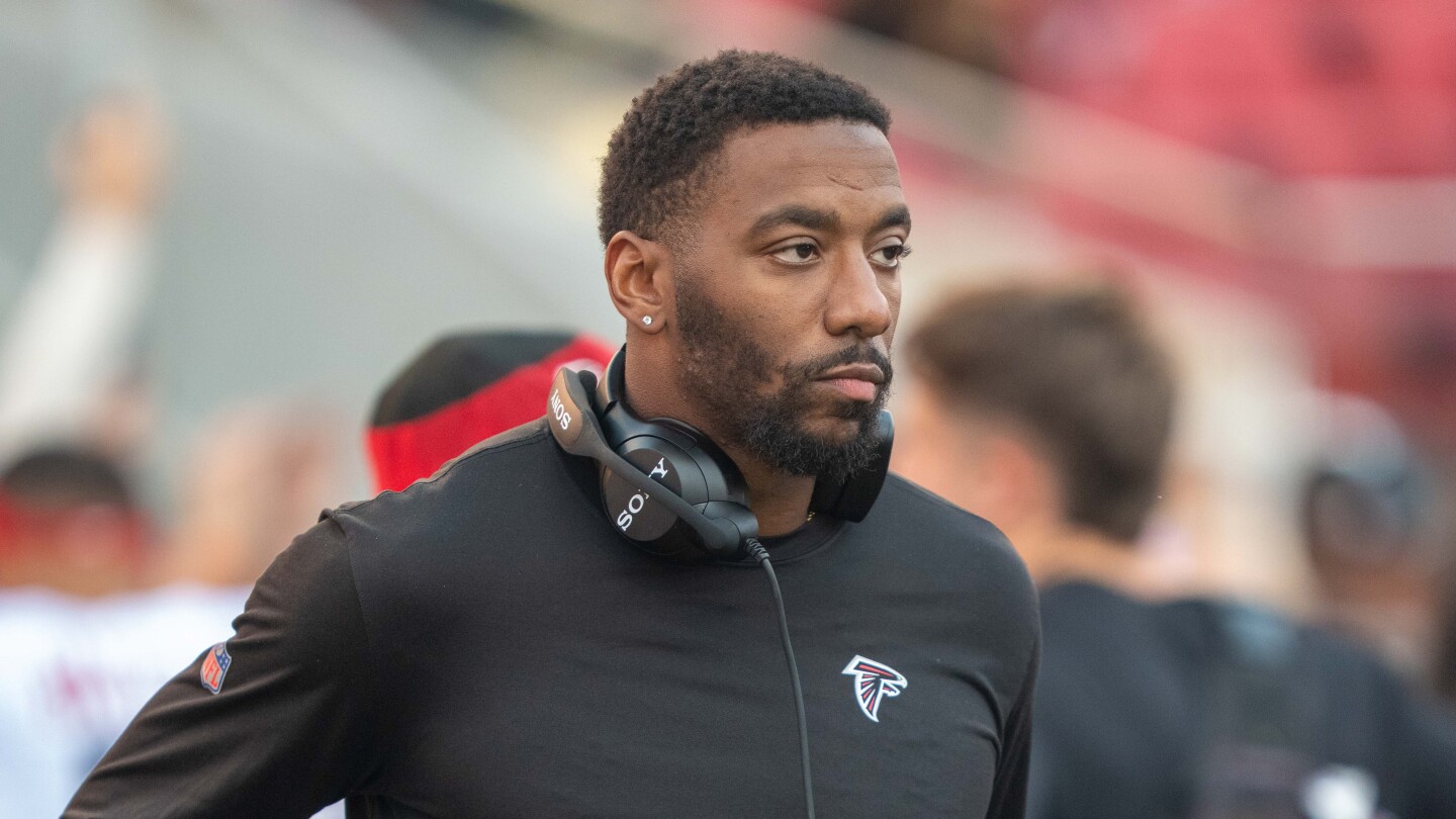Commanders hire D.J. Williams as quarterbacks coach