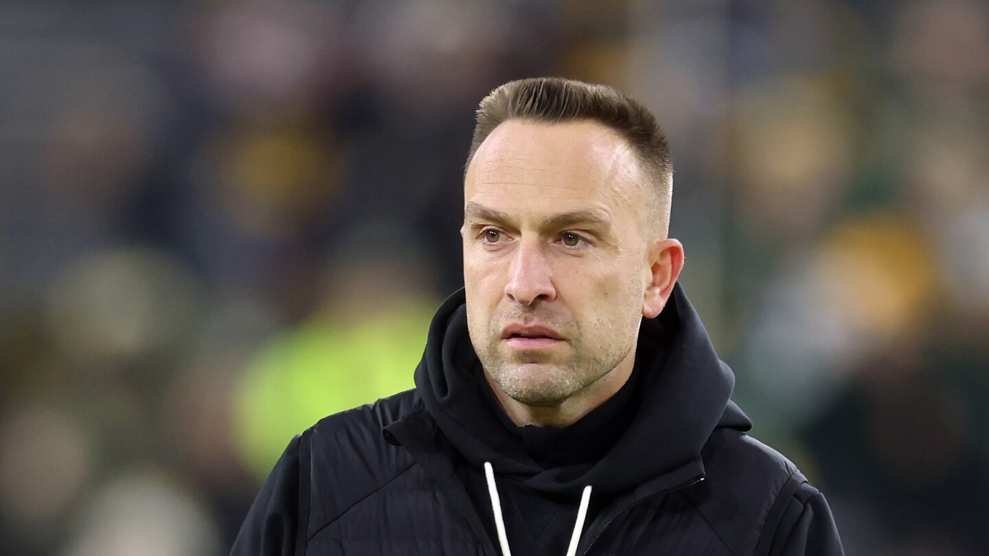 Reports: Dolphins will hire Jeff Hafley as their new head coach