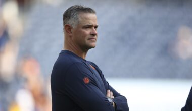 Broncos fire offensive coordinator Joe Lombardi