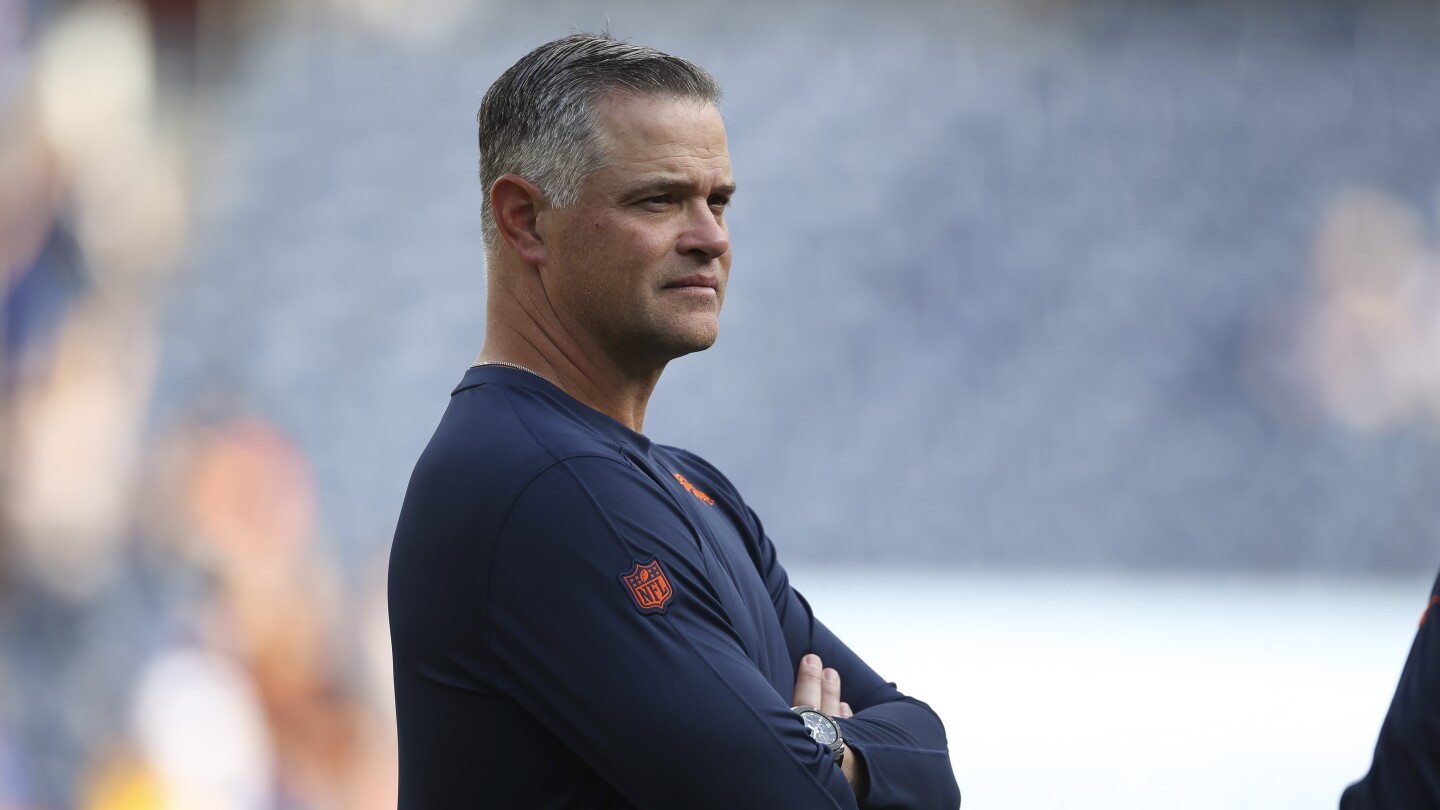 Broncos fire offensive coordinator Joe Lombardi