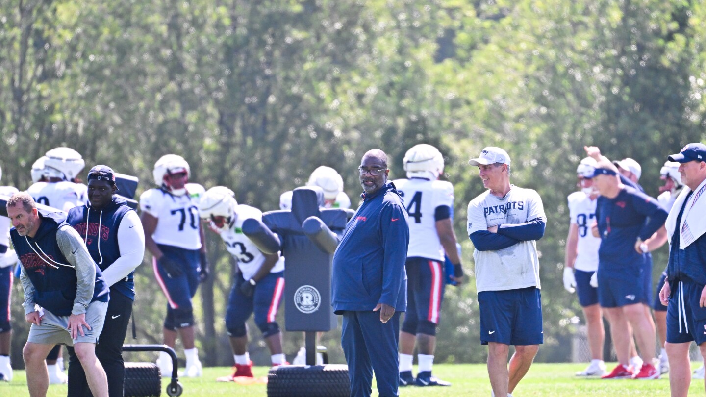 Patriots DC Terrell Williams will travel with the team to the Super Bowl