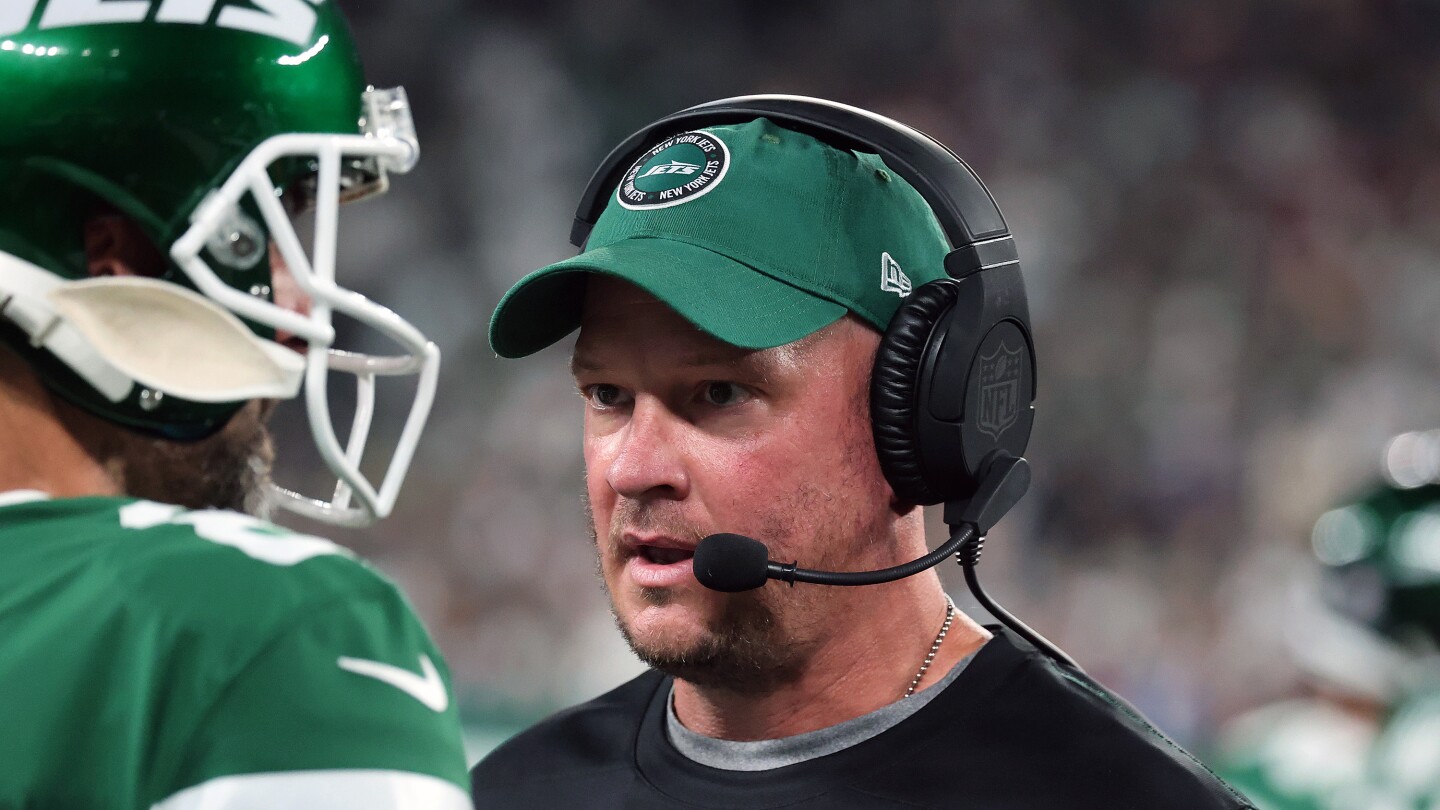 Nathaniel Hackett joins Dolphins' staff as QBs coach