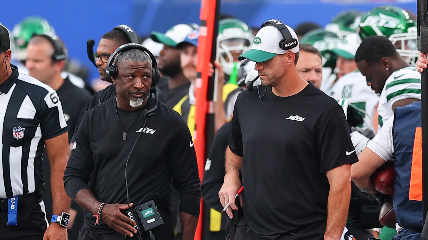 Jets part ways with offensive coordinator Tanner Engstrand