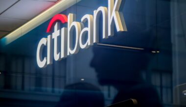 Former Citi exec alleges sexual harassment by wealth chief