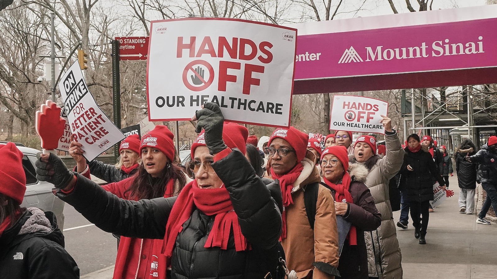 Nurses restart contract talks with another major hospital system on 5th day of strike
