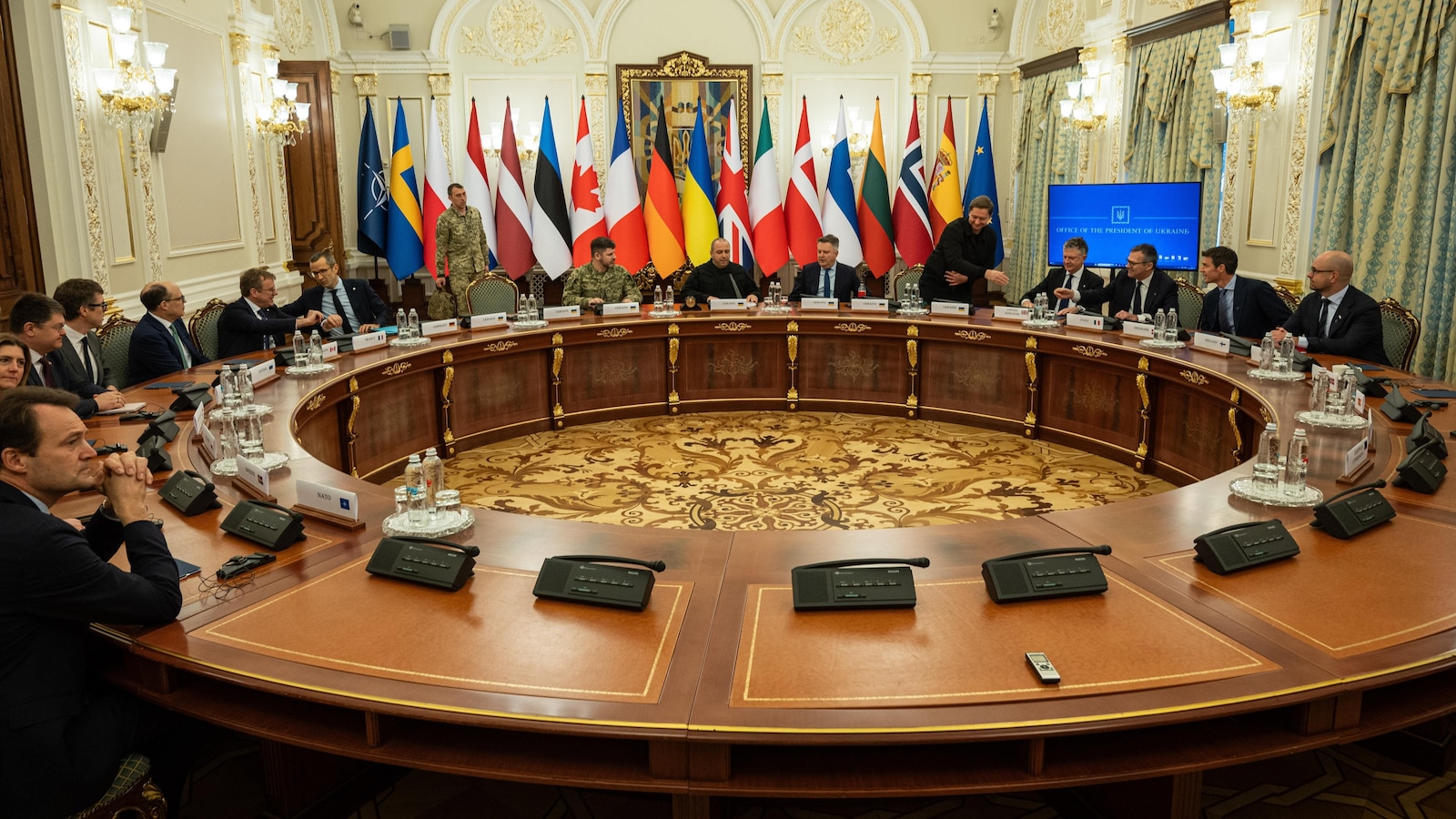 European security advisors discuss peace proposals in Kyiv ahead of leaders' summit
