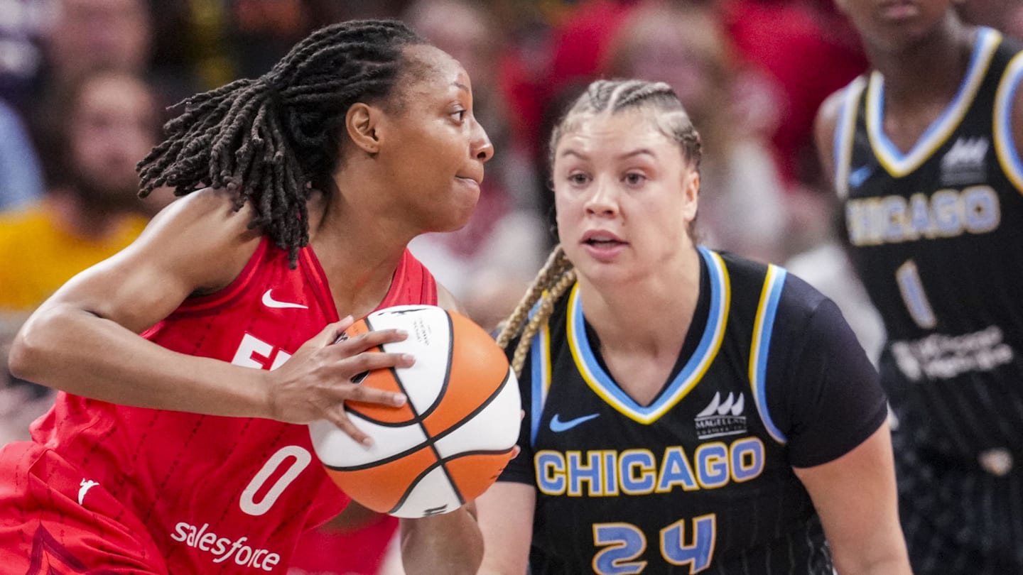 Chicago Sky Guard To Take on Kelsey Mitchell in Unrivaled 1-On-1 Tournament