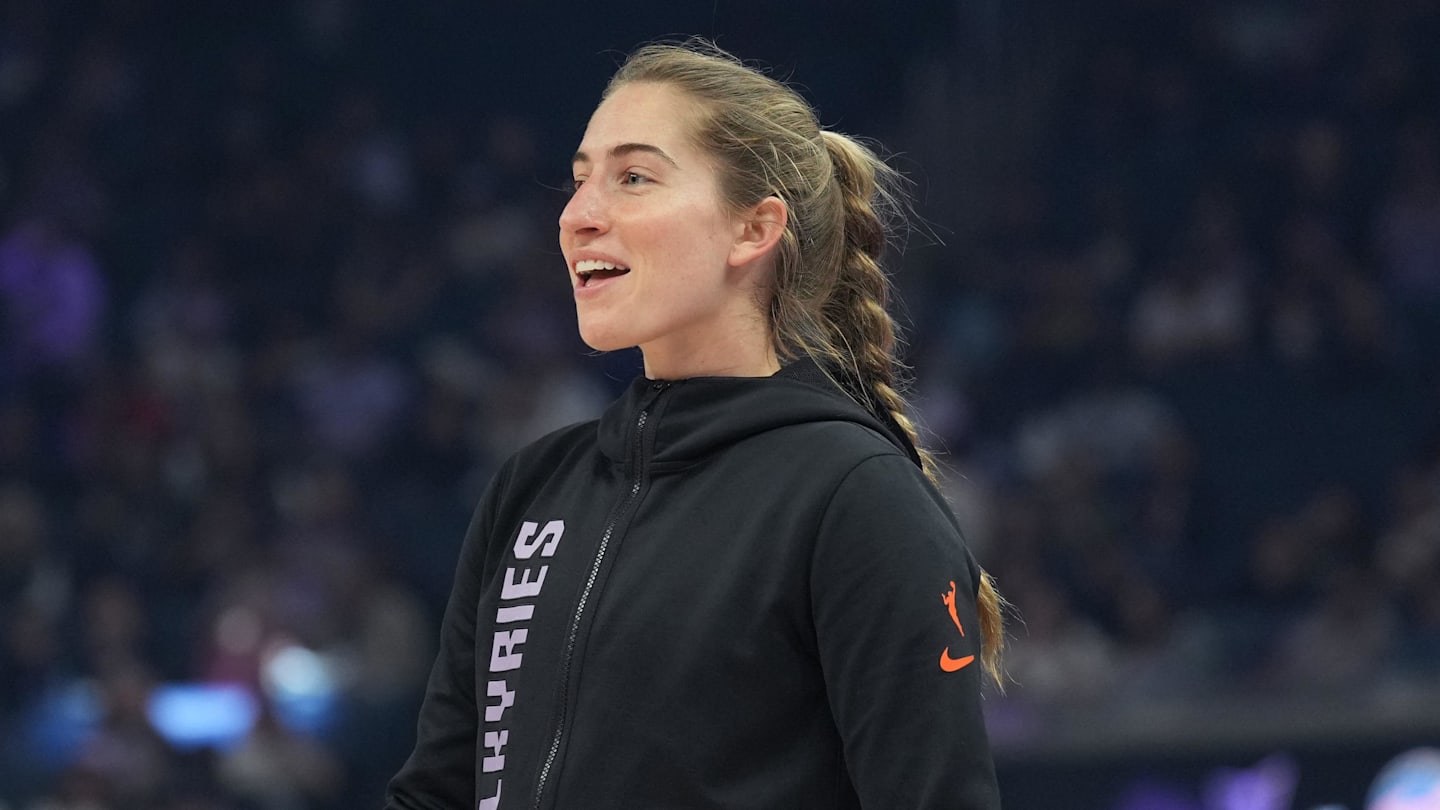Jun 19, 2025; San Francisco, California, USA; Golden State Valkyries guard Kate Martin (20) before the game against the Indiana Fever at Chase Center. Mandatory Credit: Darren Yamashita-Imagn Images