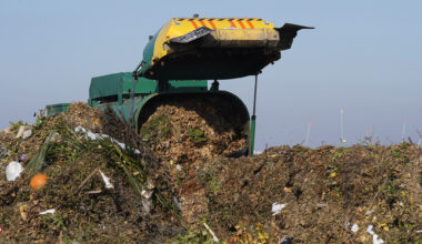 California is ‘nowhere near’ emissions, recycling goals