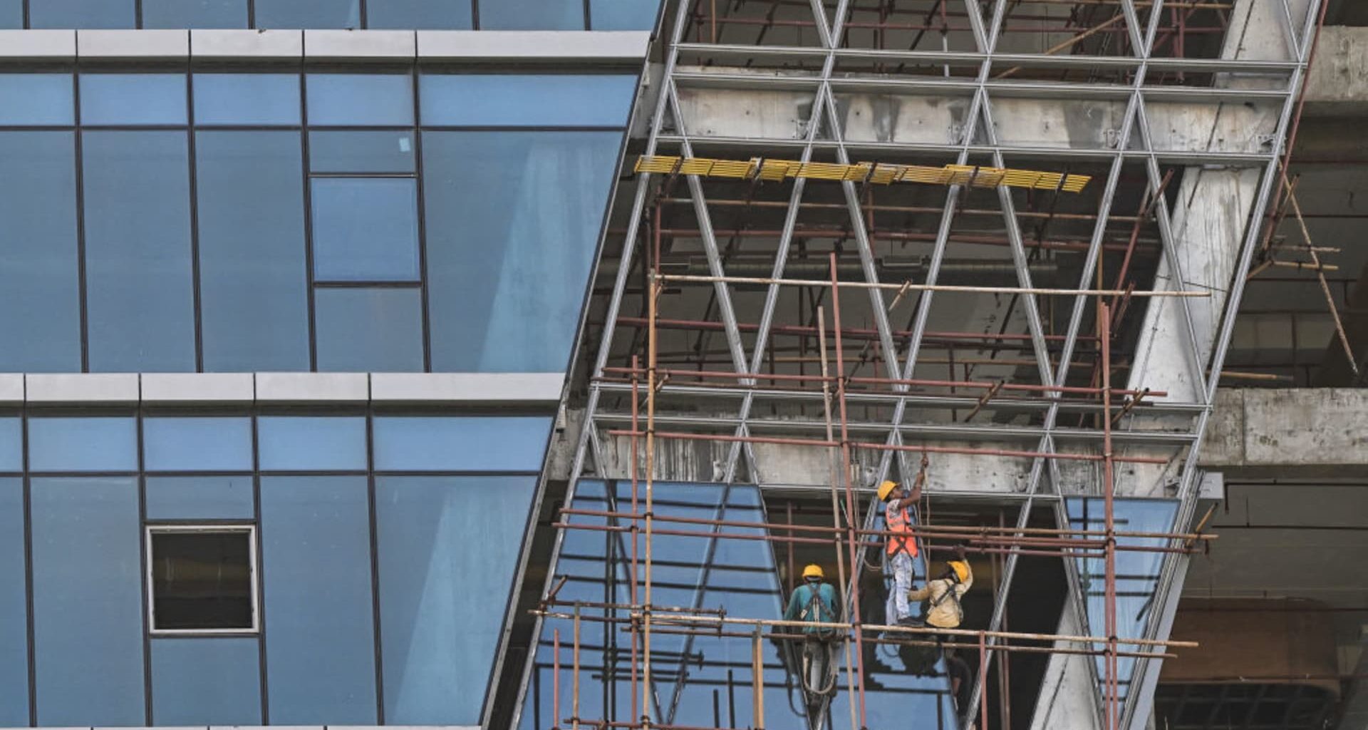 India's economy expands by 7.8% growth in December quarter