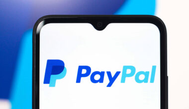 PayPal pops nearly 7% on report Stripe is weighing an acquisition