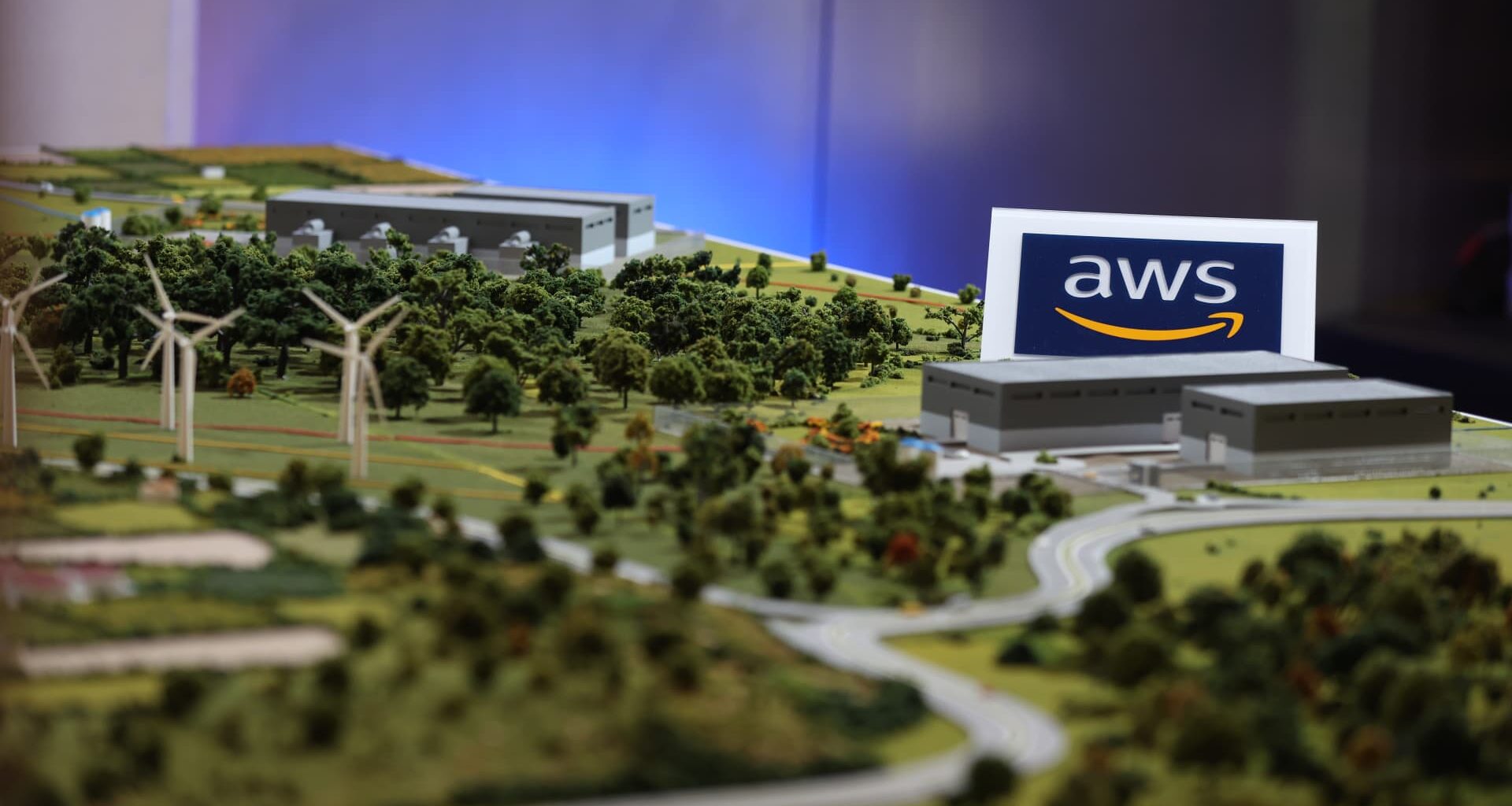 Four charts show Europe's reliance on U.S. digital infrastructure