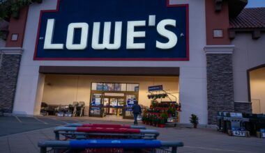 Lowe's (LOW) Q4 2025 earnings