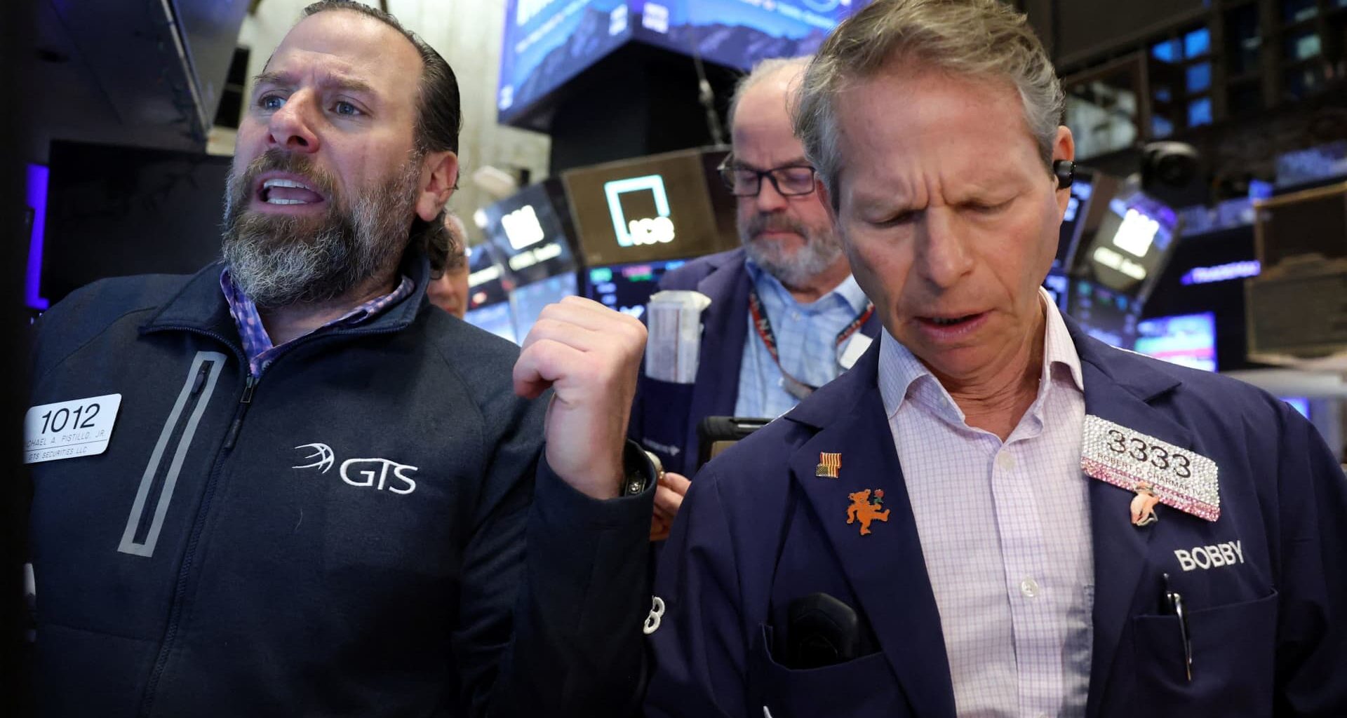 Buy this tech stock because AI makes its business stronger