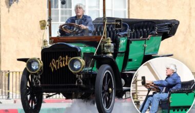 Jay Leno turns heads driving 119-year-old steam car through Los Angeles