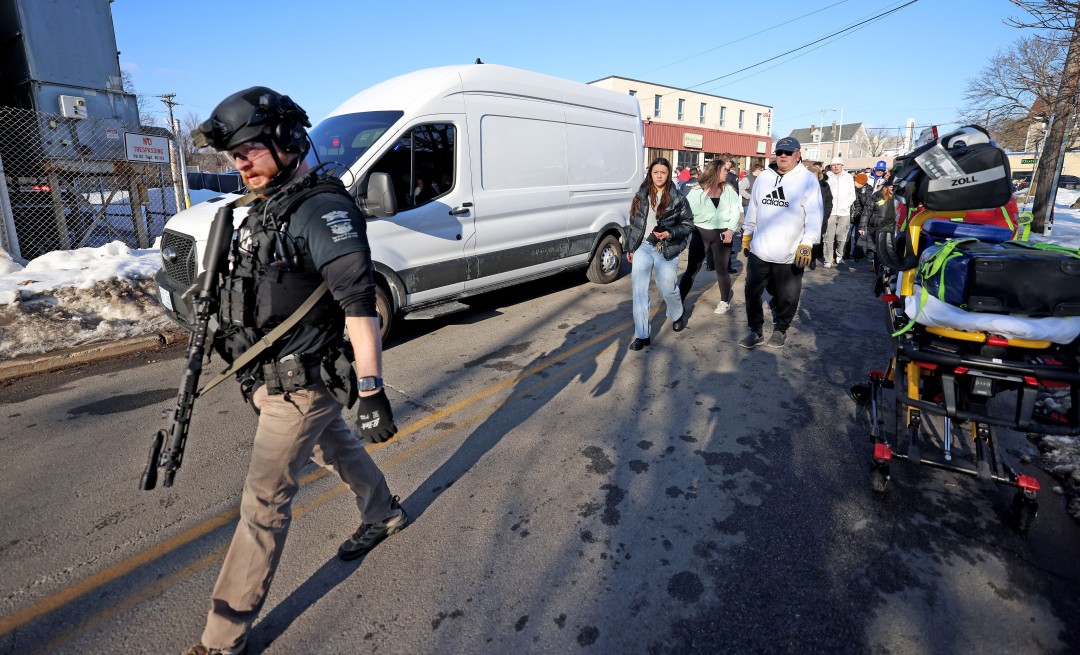 2 Killed, 3 Wounded in Youth Hockey Game Shooting