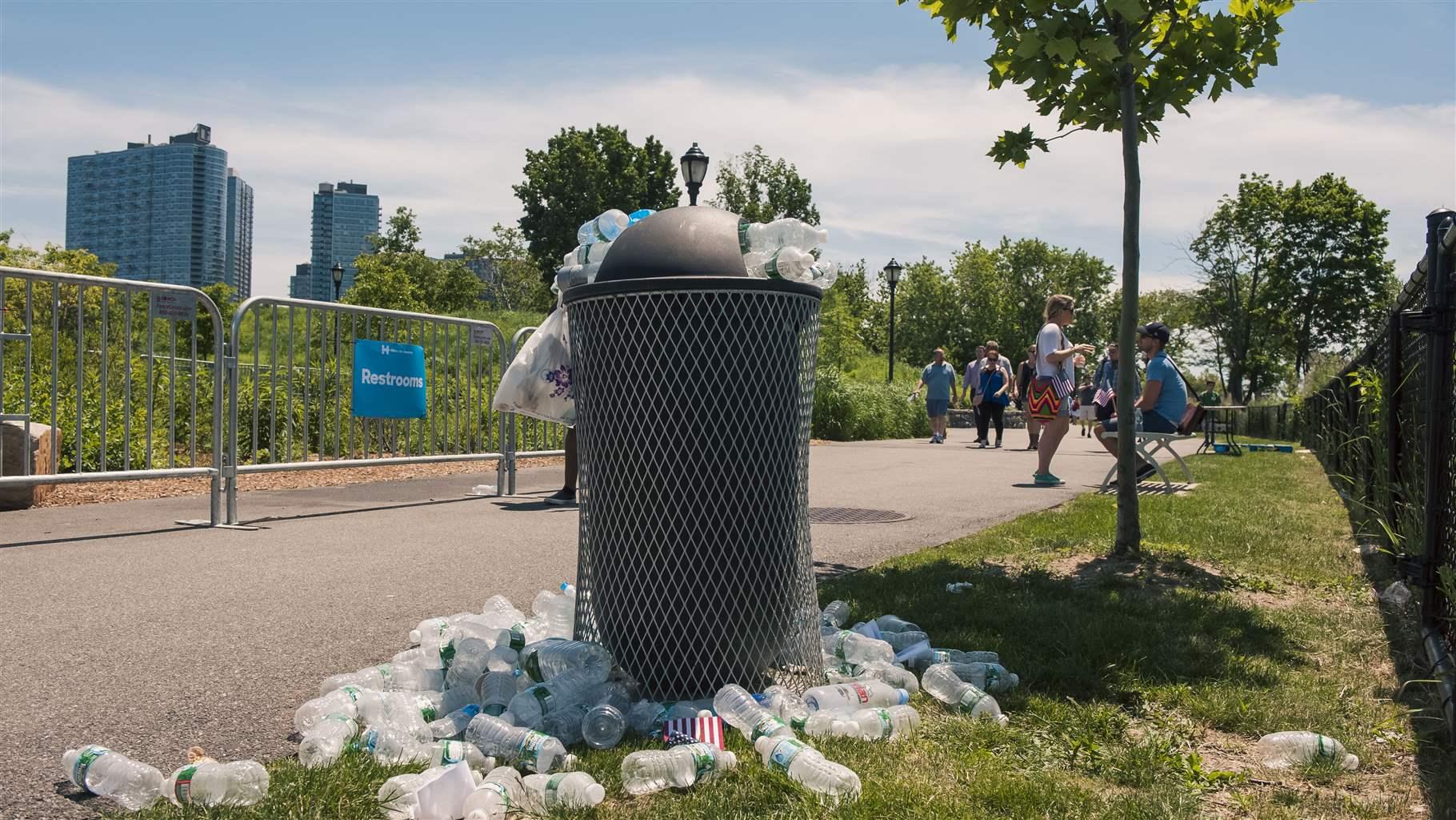 Pew, Partners Offer Recommendations to Reduce Plastic Waste and Pollution in U.S.