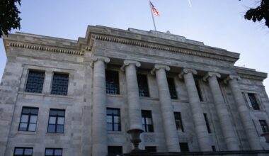 Harvard Psychiatrist Pushes Back on Robert Kennedy’s Claim That Keto Diets ‘Cured’ Schizophrenia | News