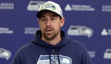 Sources: Raiders expected to hire Seahawks' Kubiak as coach