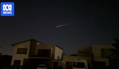Bright light blazing across Victorian skies believed to be Starlink satellite debris