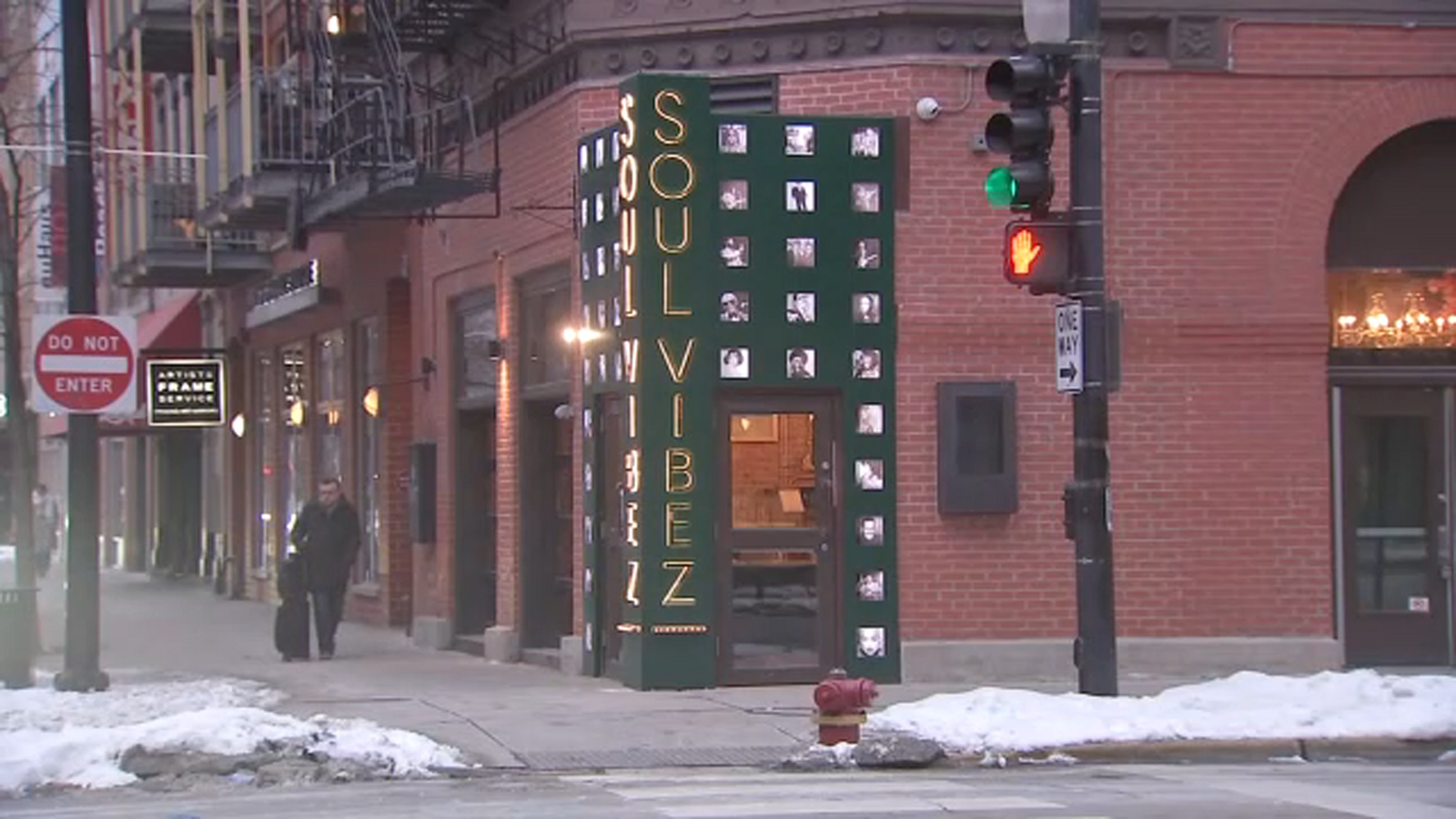 Chicago crime: Soul Vibez restaurant downtown on Wells and Hubbard streets broken into, police and owner say