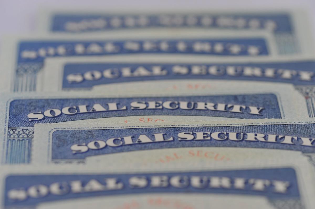 Social Security's 2027 COLA: There's Bad News Already