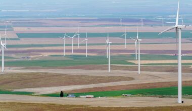 Oregon bill seeks to temporarily fast-track siting of renewable energy projects