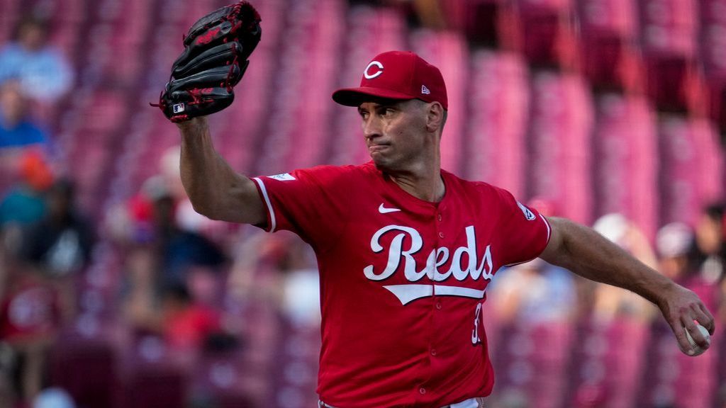 Brent Suter, Angels finalize 1-year, $1.25 million contract