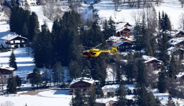 US ski star Lindsey Vonn crashes in Olympic downhill race