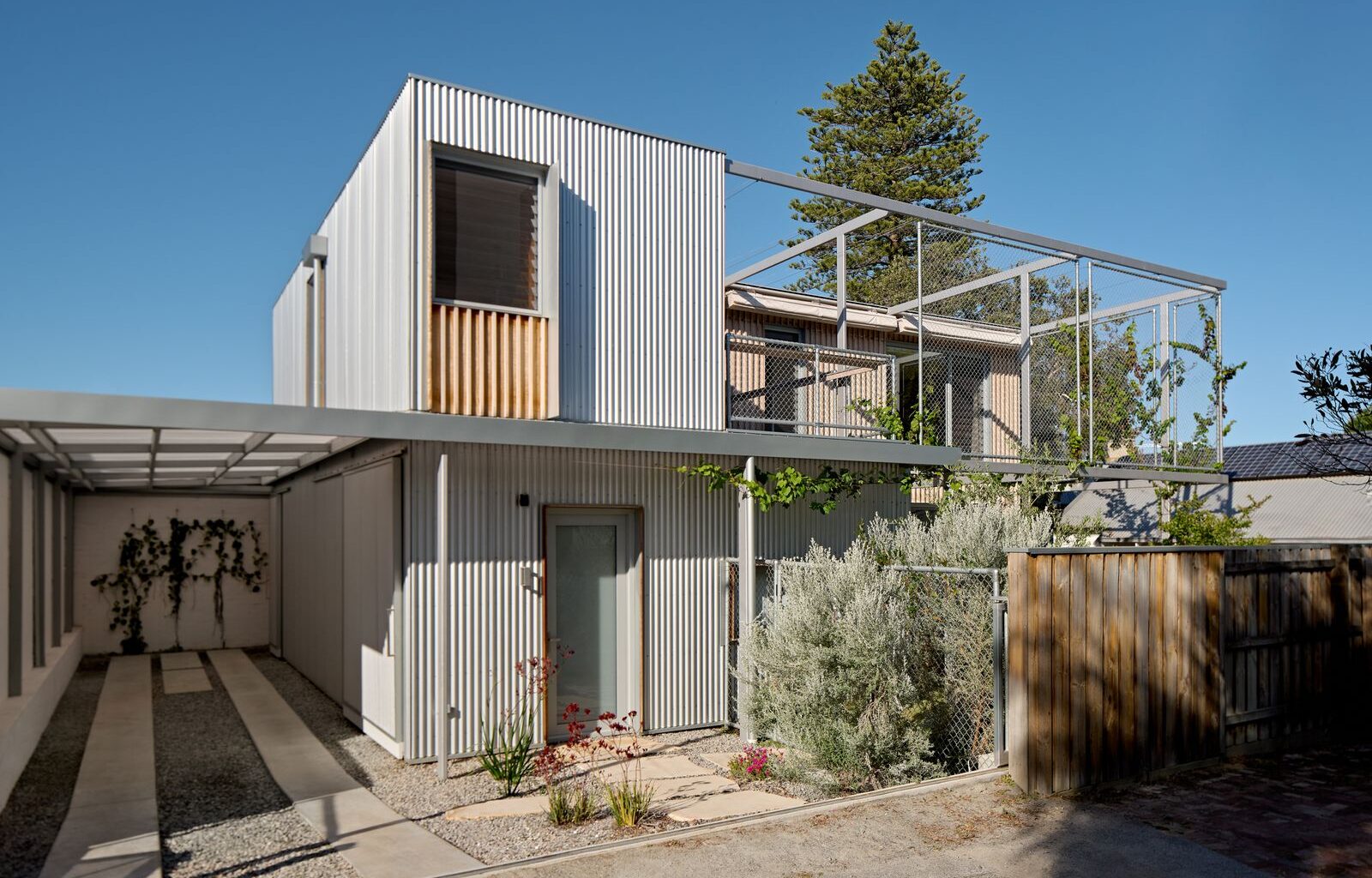 Even the Kitchen Is Sunken at This Family Home in Australia