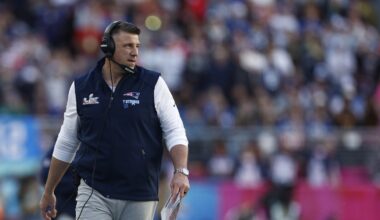 Mike Vrabel erred by not going for two after Patriots' first touchdown