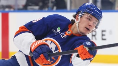 This Matthew Schaefer plays for the New York Islanders.