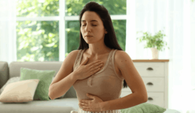 Experts say the 3-3-3 Rule can help you break out of your anxious thoughts when you start to spiral