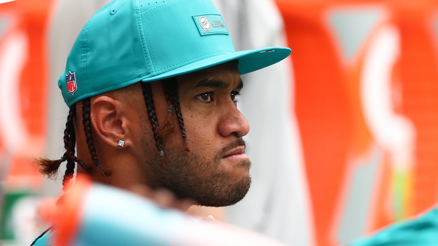 Dolphins are "getting close to a decision" about Tua Tagovailoa