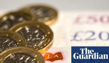 Pension annuity sales hit record as average pot exceeds £80,000 | Pensions