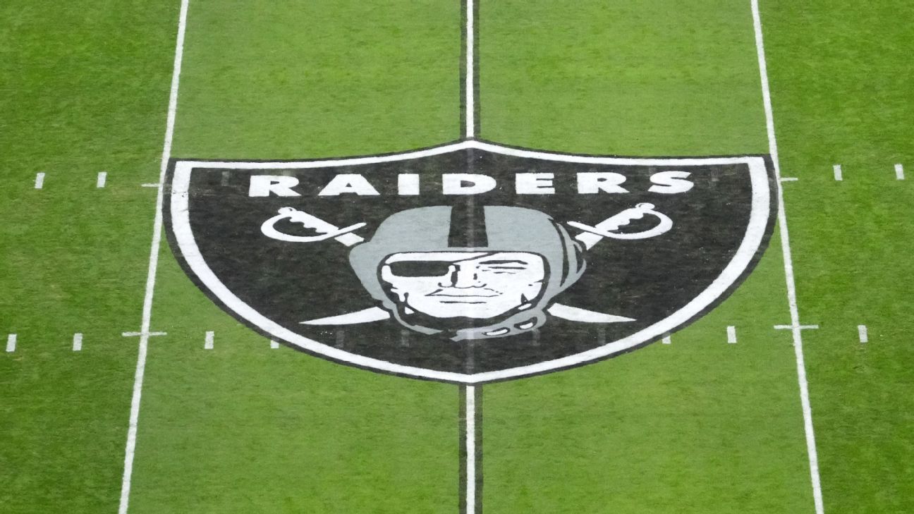 Sources: Raiders promoting assistant Rob Leonard to DC