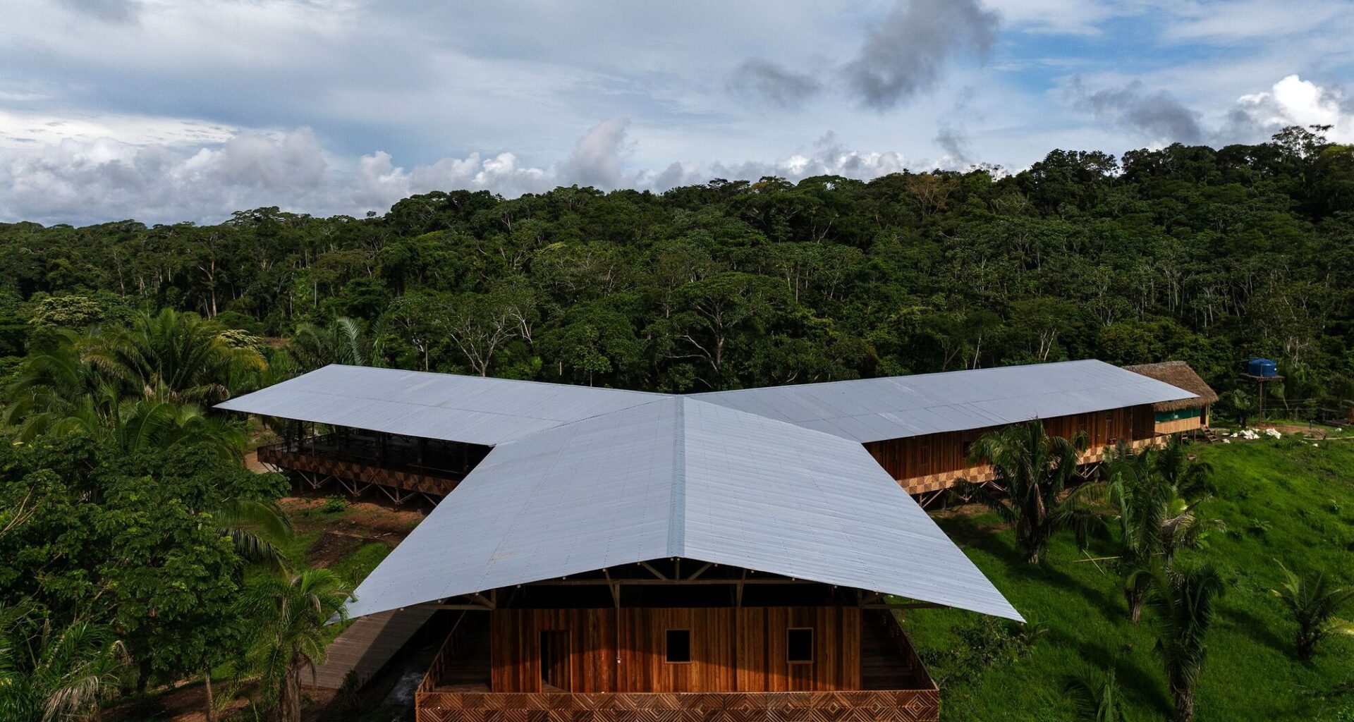 Sacred Yawanawa Village / Rosenbaum